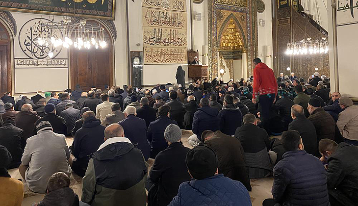 Bursalılar, Regaip Kandili’nde Ulu Cami’ye akın etti