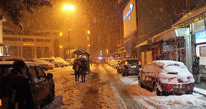 Artvin’de eğitime kar engeli