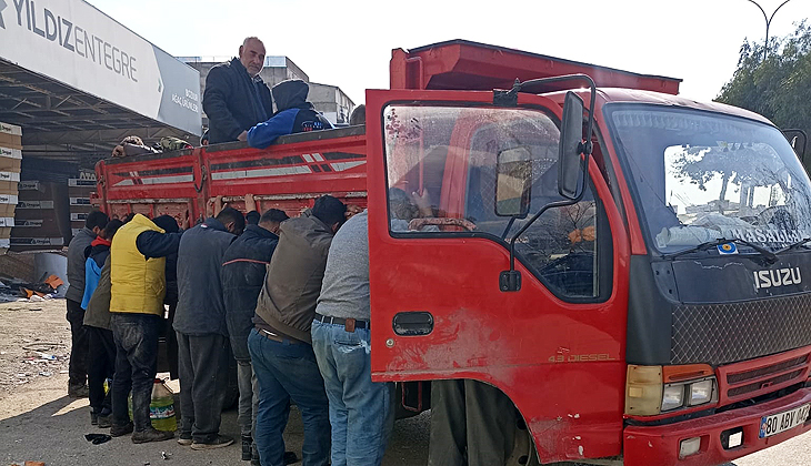 Enkazlarda hırsızlık girişiminde bulunan 20 şüpheli yakalandı