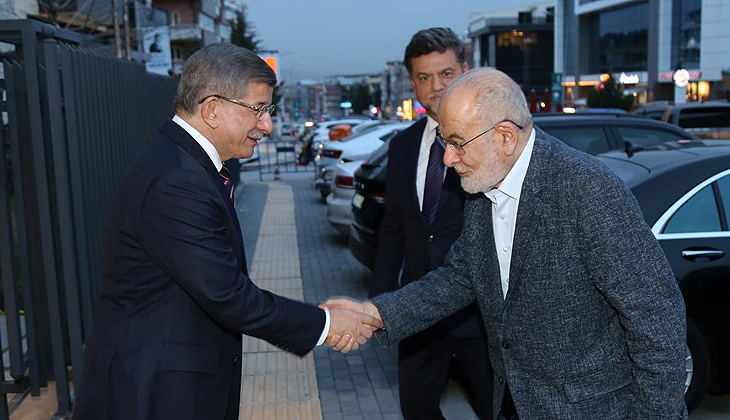 Karamollaoğlu, 13’üncü toplantı öncesi Davutoğlu’nu ziyaret etti