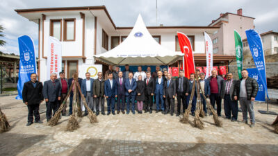Bursa Büyükşehir’den Harmancıklı çiftçilere ceviz fidanı desteği