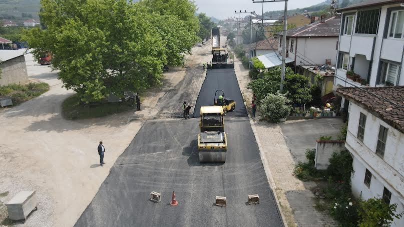 İznik’te yollar yenileniyor