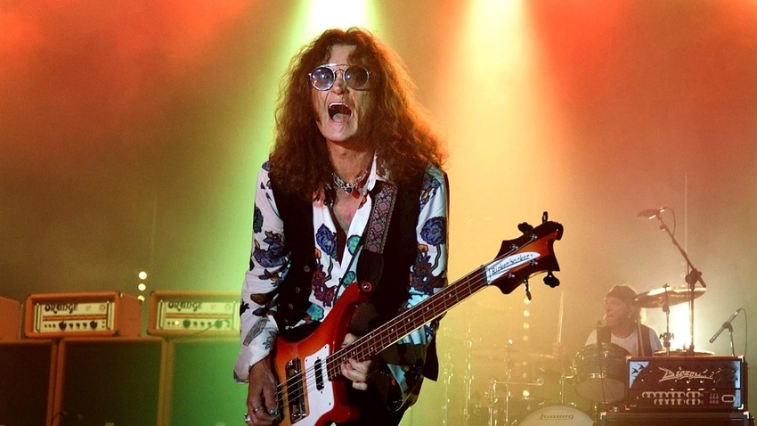 Rock’ın sesi Glenn Hughes, Deep Purple çalmak üzere ülkemize geliyor