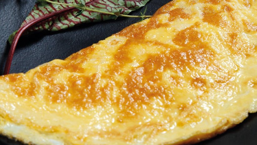 Omlet yaparken deneyin! Tavanın dibine yapışmasını önlüyor…