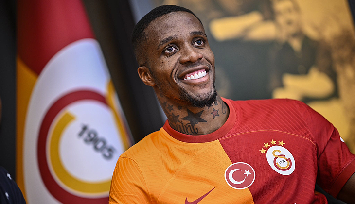 Wilfried Zaha: Drogba ‘Galatasaray’a git’ dedi