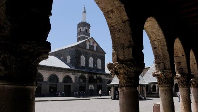 Diyarbakır Ulu Cami’deki yılan figürünün dört farklı hikayesi