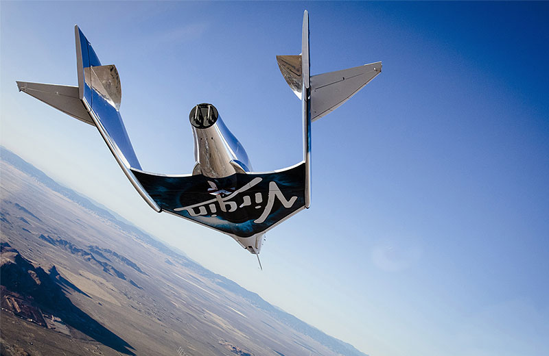 Virgin Galactic uzaya ilk kez turist taşıdı