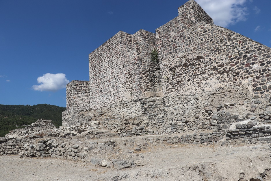 Anadolu’nun ikinci en büyük kalesinde kazı çalışmaları devam ediyor