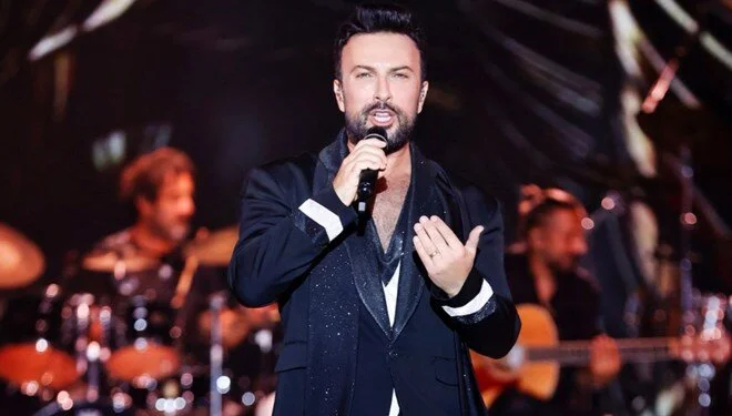 Tarkan Monaco Yıldızlar Salonu’nda konser verdi