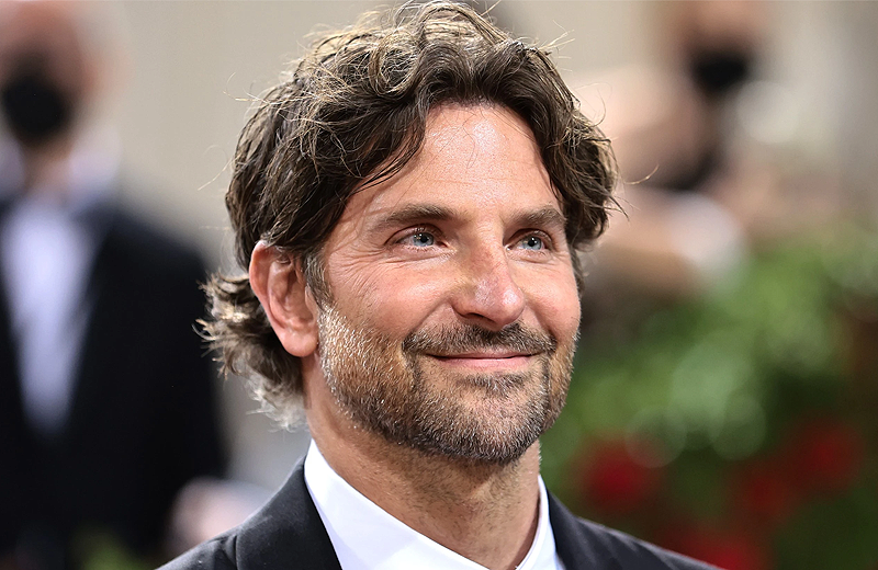 Bradley Cooper greve destek için filmini tanıtmıyor