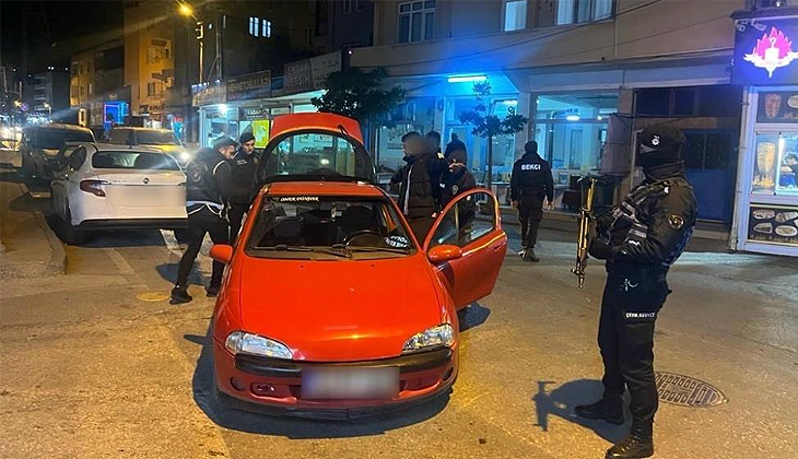 Bursa polisinden sıkı denetim: 5 gözaltı