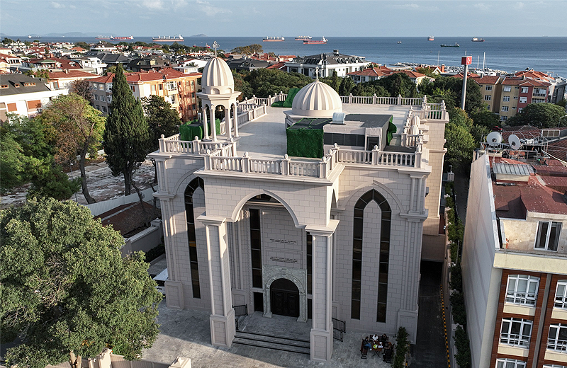 Cumhuriyet tarihinin ilk kilisesi açıldı