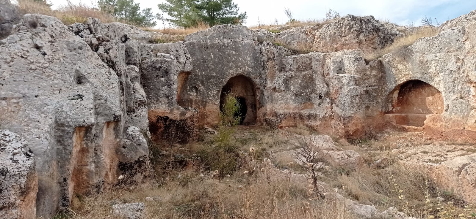 Perre Antik Kenti’nde Roma dönemine ait bir kadının rölyefine rastlanıldı