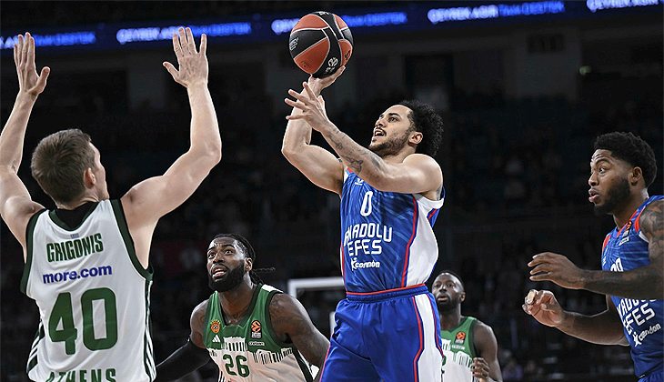 Anadolu Efes, Panathinaikos’u mağlup etti