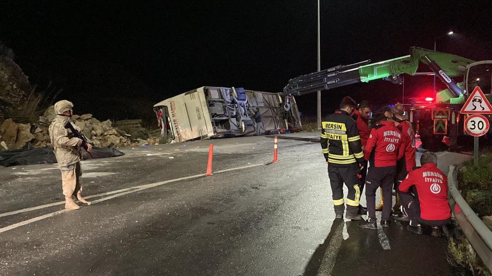 9 kişinin öldüğü feci kazada otobüs şoförü hız sınırını 3 kat aşmış