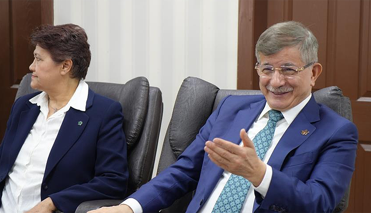 Davutoğlu’ndan AK Parti’ye sürpriz ziyaret