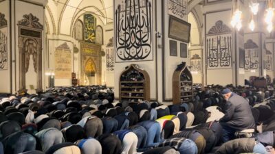 İlk teravih namazında Ulu Camii’ye akın ettiler