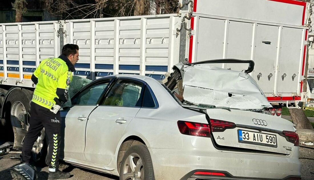 Park halindeki TIR’a otomobil çarptı: 1 ölü