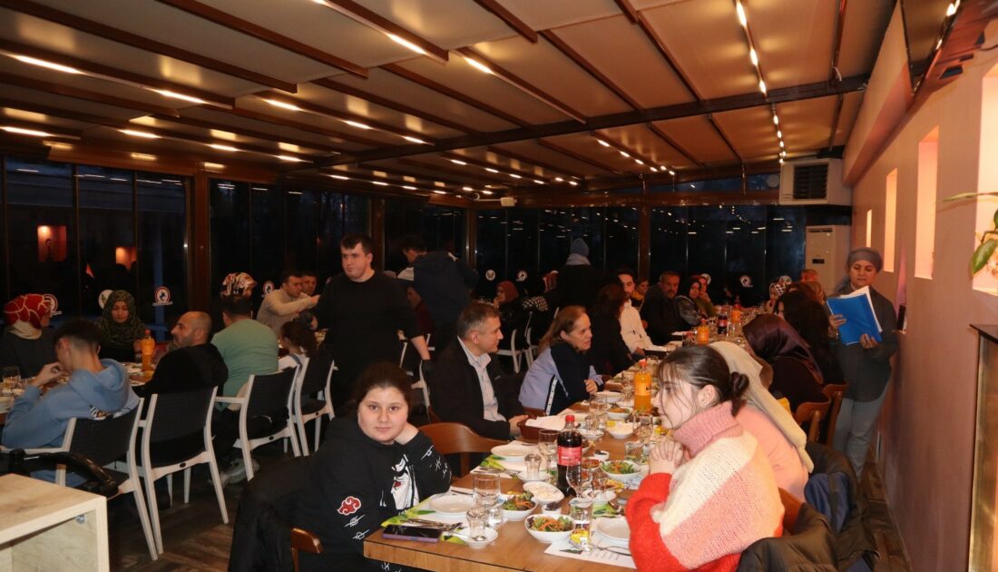 Çölyak hastaları iftarda buluştu