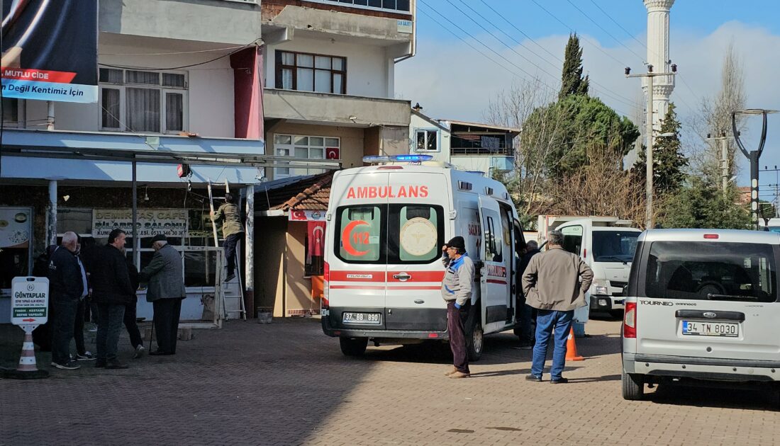 Merdivenden düşen yaşlı adam hastanelik oldu