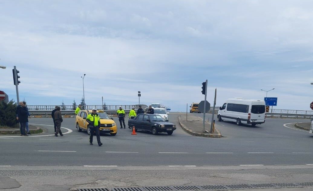 Trafikte yol verme kavgası: 1 ağır yaralı