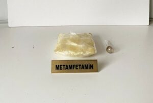 305,35 gram metamfetamin ele geçirildi