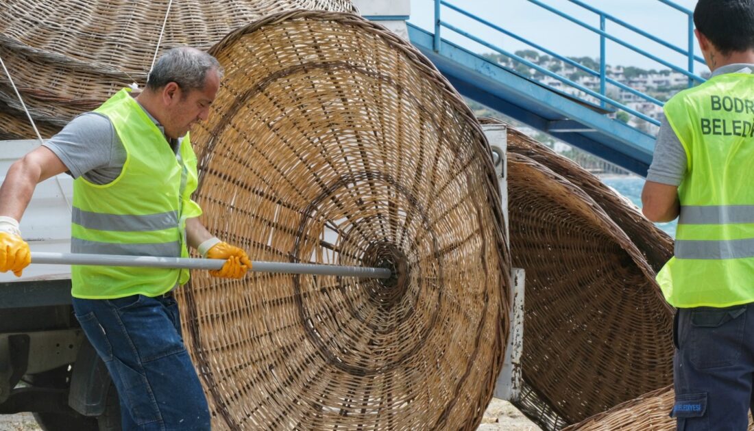 Bodrum plajlarında sezon hazırlığı