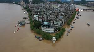 Çin’de sel ve toprak kayması: 6 yaralı, 11 kayıp