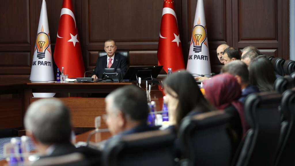 AK Parti’de seçim sonrası ilk MYK toplantısı sona erdi