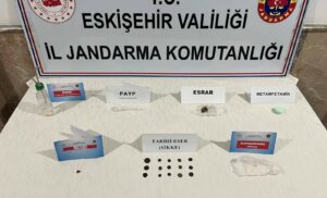 Tarih eser satmaya çalışan şahıslar jandarma tarafından yakalandı