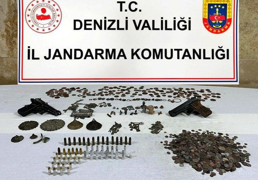 Jandarmanın operasyonunda çok sayıda tarihi eser ele geçirildi