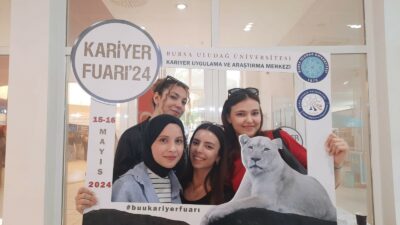 BUÜ Kariyer Fuarı binlerce öğrenciyi ağırladı