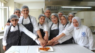 Bursa’da çölyaklı öğrencilere glütensiz pizza