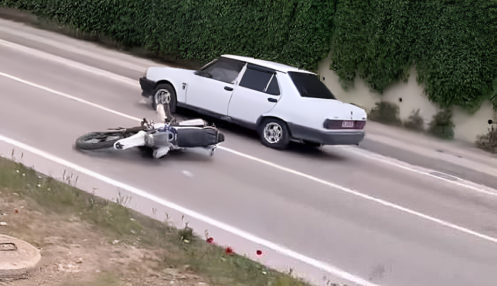 Bursa’da kontrolden çıkan motosiklet devrildi, sürücü hayatını kaybetti