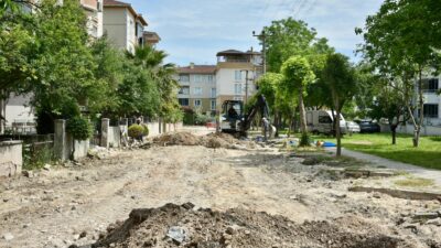 Mustafakemalpaşa’da yol çalışmaları hız kazandı