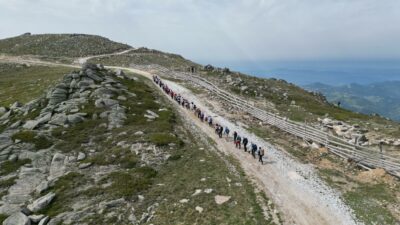 Osmangazili dağcılar 19 Mayıs’ı Uludağ zirvede kutladı