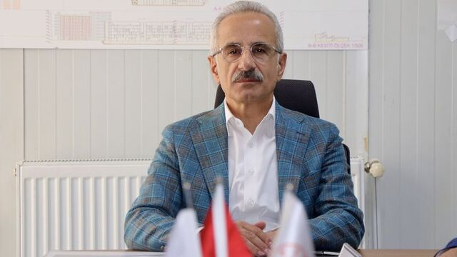 Uraloğlu: Havalimanı rekor kırdı