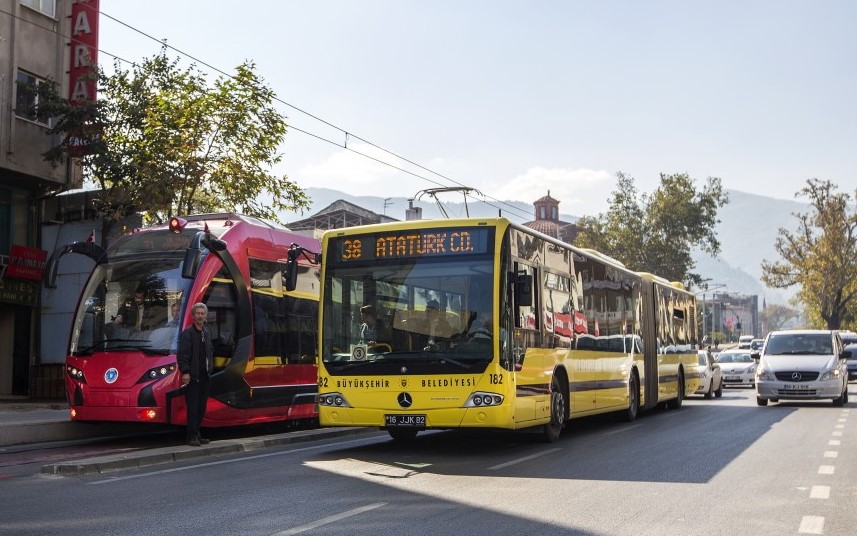 Bursa Büyükşehir’den önemli duyuru… 30 Ağustos’ta ulaşım ücretsiz!