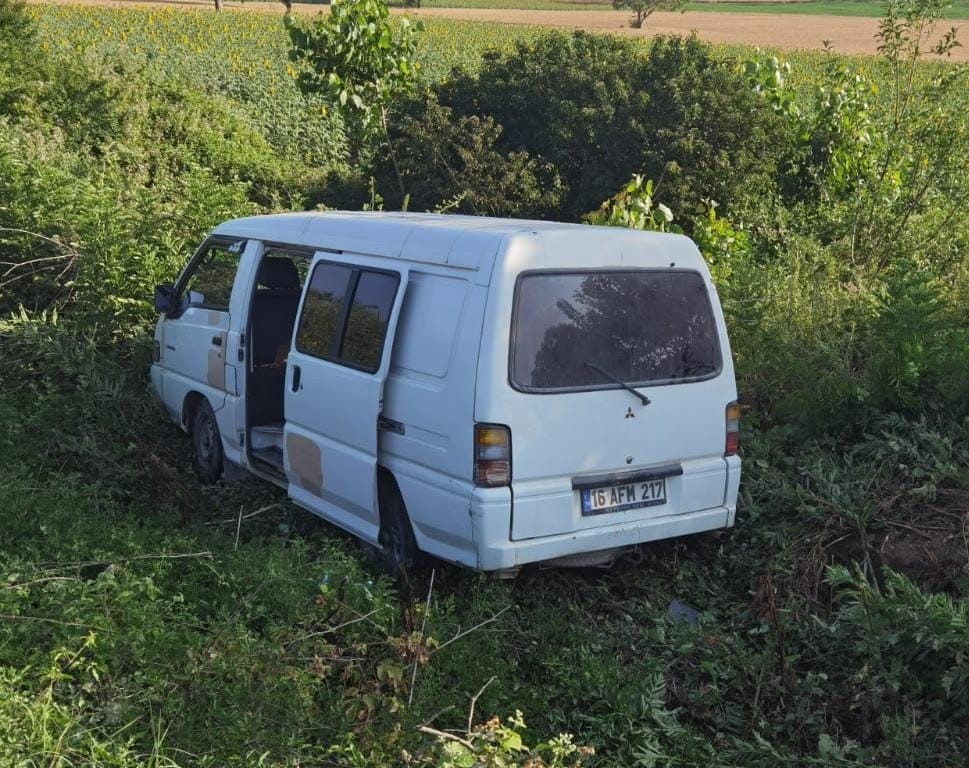 Bursa’da minibüs şarampole uçtu: Çok sayıda yaralı var