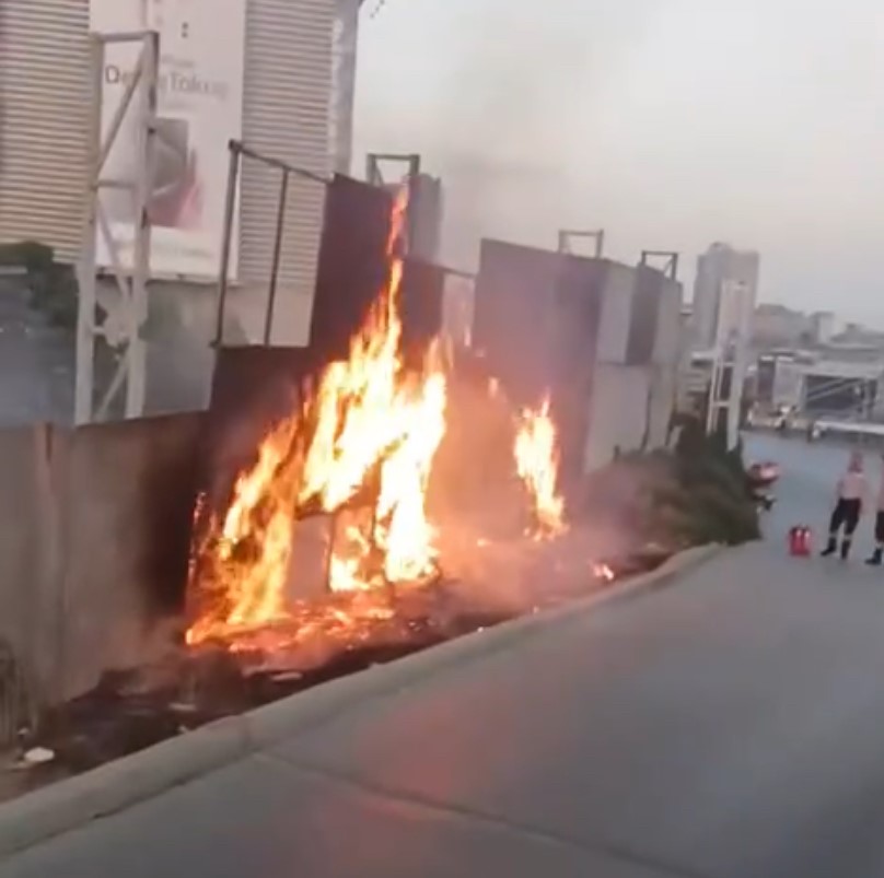 Mall of İstanbul otoparkında korkutan yangın