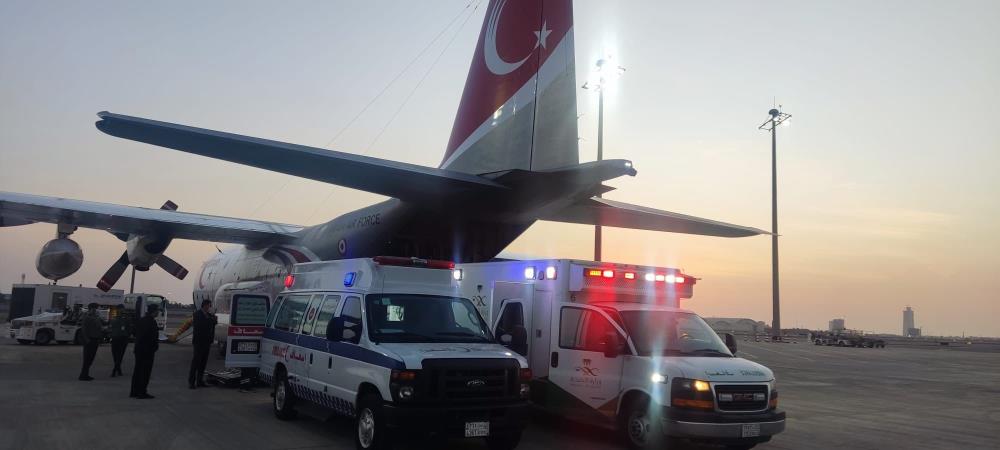 Suudi Arabistan’daki hastalar için uçak görevlendirildi