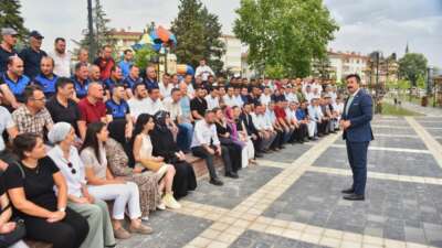 Yenişehir’de Başkan Özel, belediye çalışanları ile bayramlaştı