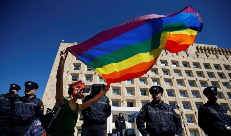 Gürcistan Parlamentosu onayladı, LGBT kısıtlaması tasarısı geliyor