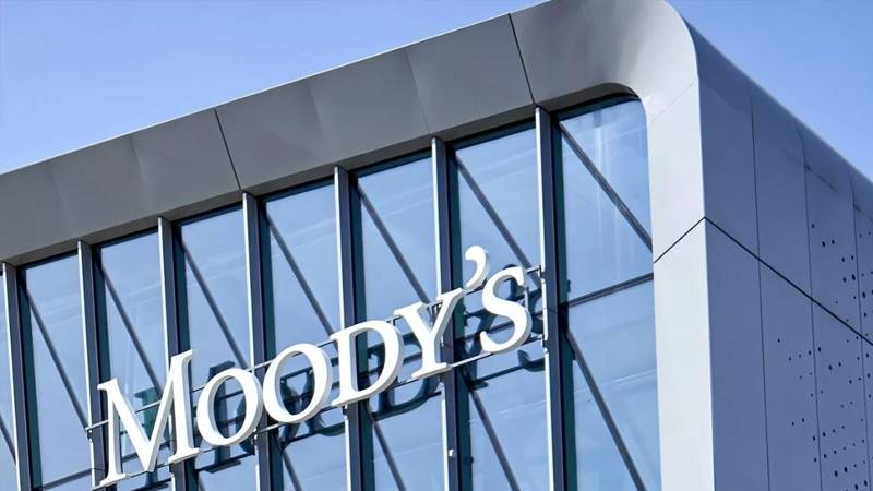 Moody’s Türkiye’nin kredi notunu yükseltti