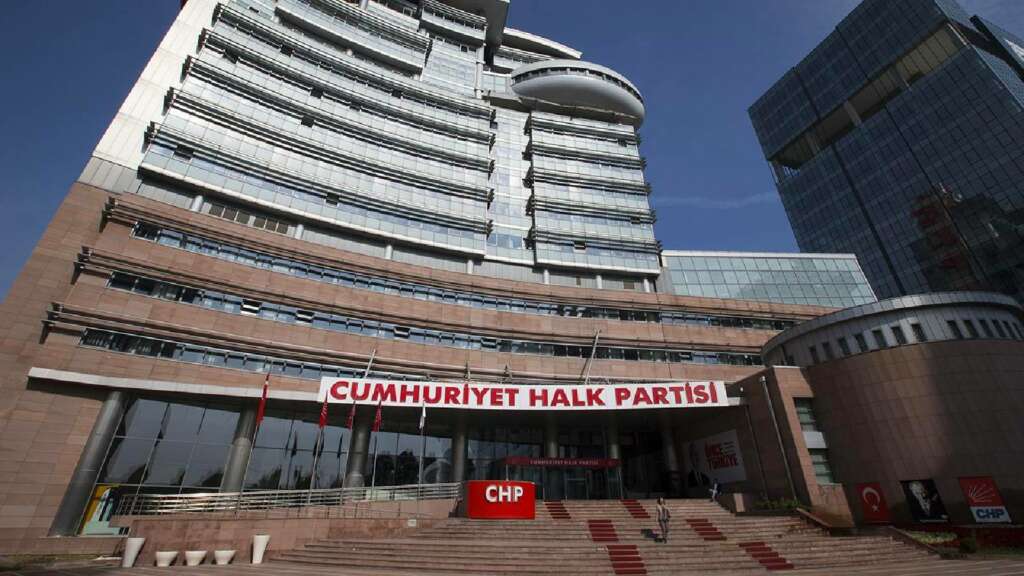 CHP MYK, tüzük kurultayı için toplanıyor