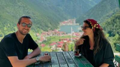 Yusuf Yazıcı ve Melisa Aslı Pamuk çifti Trabzon’da