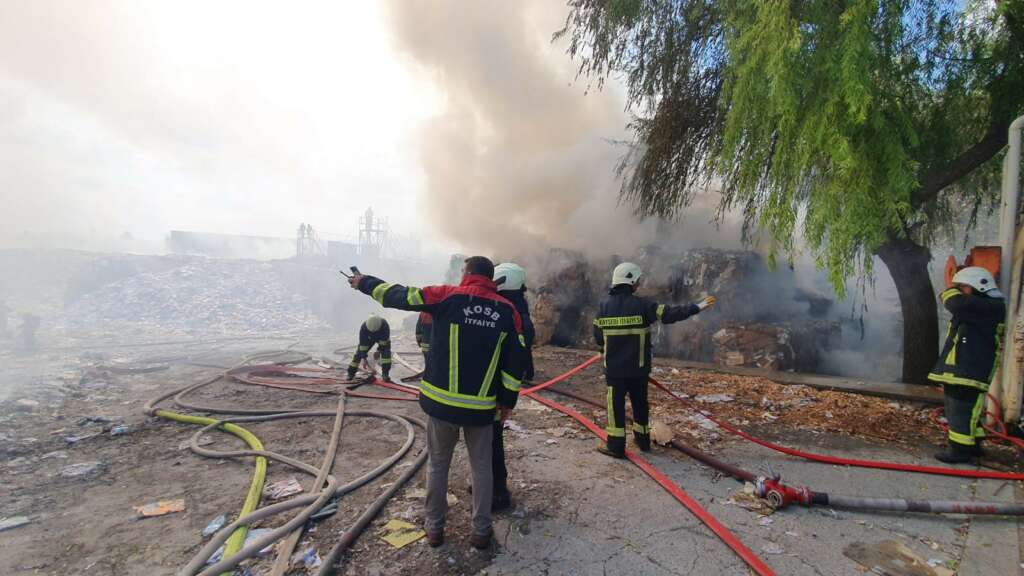 Kayseri’de kağıt fabrikasında yangın