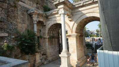 Antalya’nın sembolü Hadrian restore edilecek