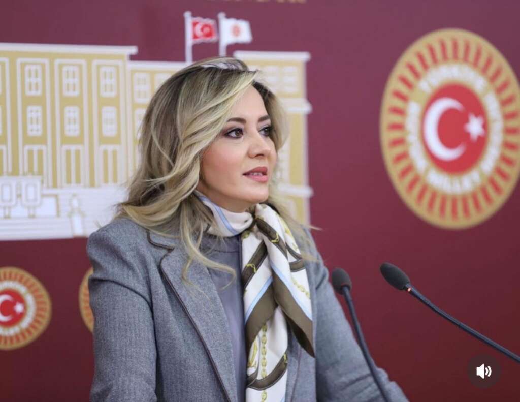 Eski İYİ Parti Milletvekili Aylin Cesur partisinden istifa etti