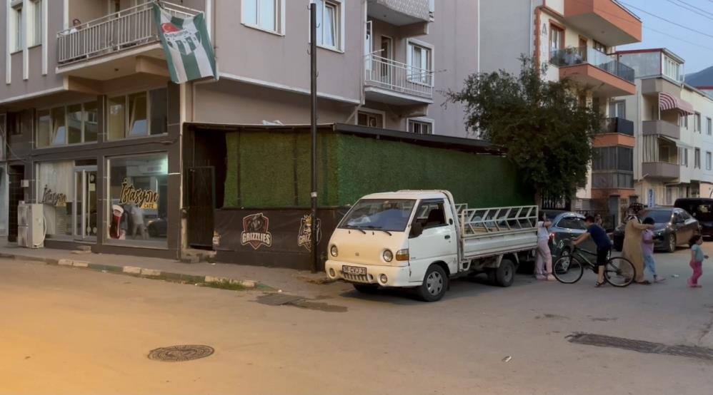 Bursa’da öldüren ‘omuz’! Vatandaşlar linç etmek istedi